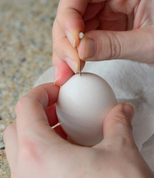 آموزش درست کردن تخم مرغ رنگی خام
