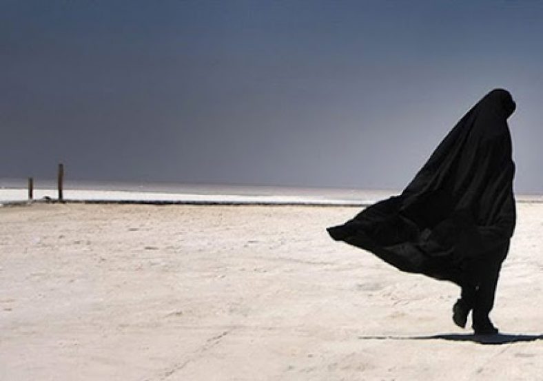 ازدواج نمی کنم چون خوش قیافه نیستم