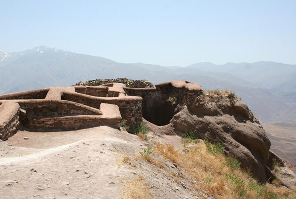 قلعه الموت- مسیر قلعه الموت- عکس قلعه الموت