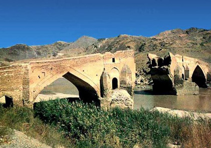 با جاذبه های گردشگری میانه آشنا شویم