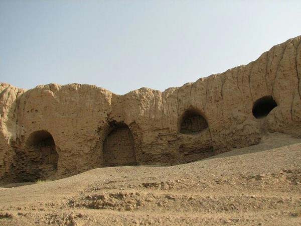 قلعه ایرج- عکس قلعه ایرج- قلعه گبری ورامین
