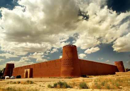 جاذبه های گردشگری گلپایگان ، شهر چهار اقلیم ایران