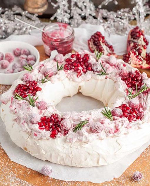 عکس کیک و شیرینی  با تزیین انار شب یلدا
