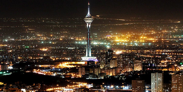 شهر تهران در شب