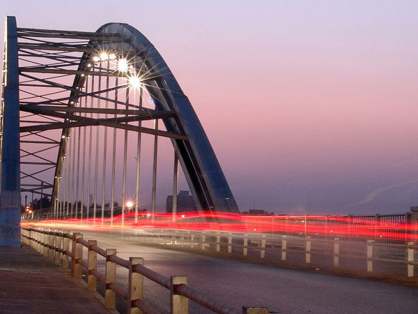 پل سفید یکی از قدیمی ترین نماد شهر اهواز
