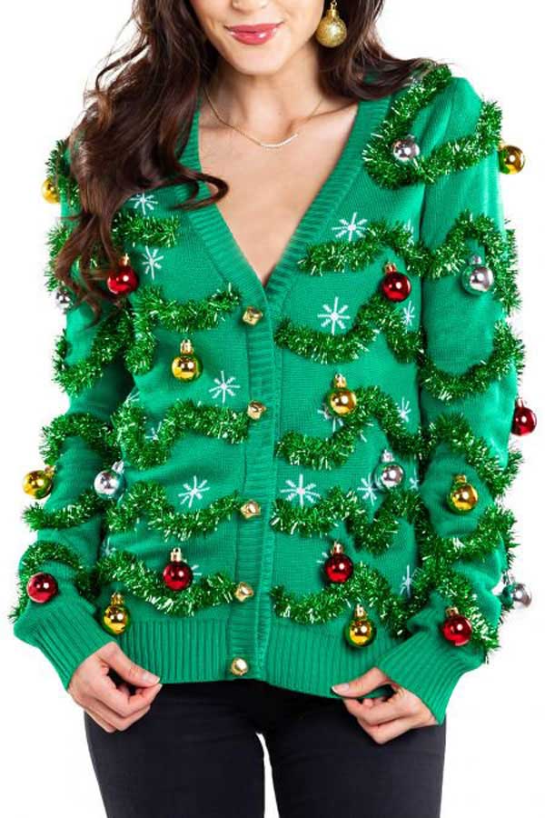 اضافه کردن تزیینات درخت کریسمسی به لباس 