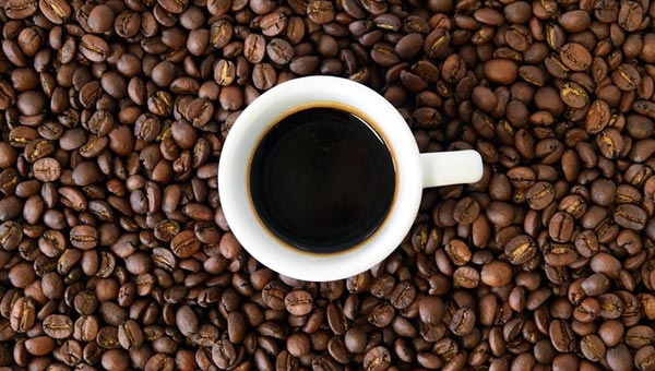 مصرف قهوه افزایش وزن و چاقی را به همراه دارد.