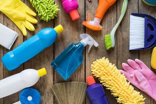 ترتیب تمیز کردن خانه (سایل و ابزار شستشو و گردگیری)