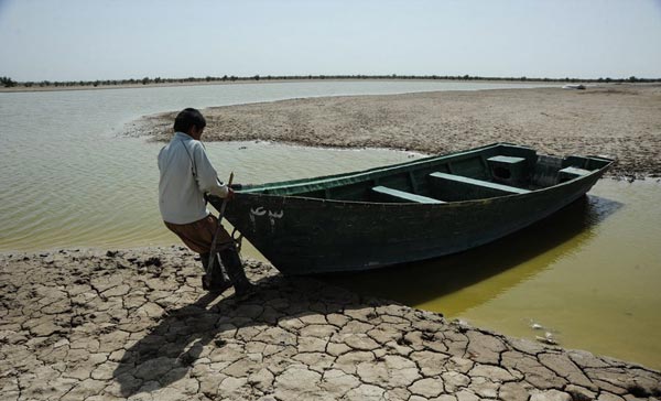 خشکی دریاچه هامون و بحران معیشت
