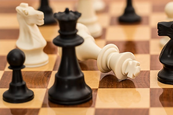 عکس موفقیت در صفحه شطرنج