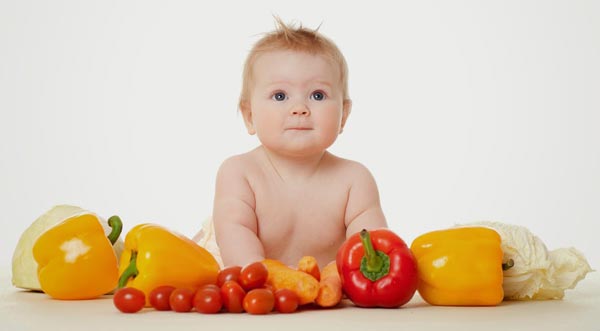 برای تأمین مواد مغذی لازم بدن افراد به ویژه کودکان استفاده از مواد غذایی طبیعی و سالم گزینه بهتری است.