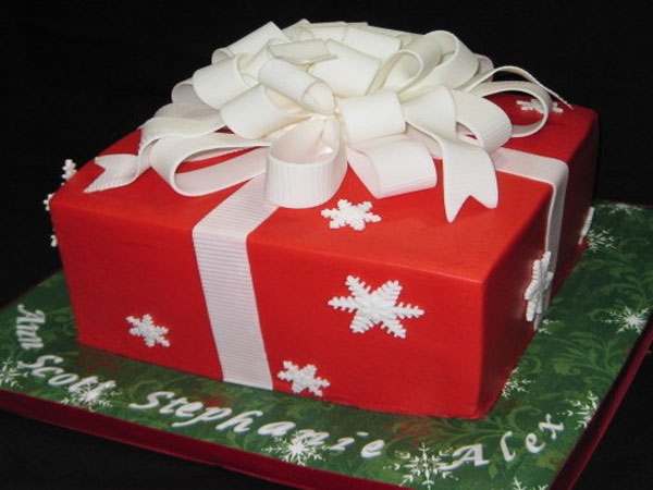 کیک تولد کریسمسی به شکل یک هدیه