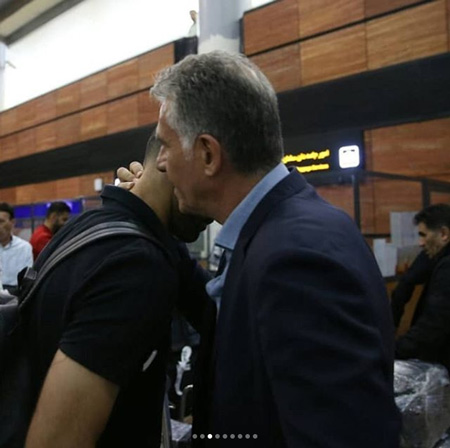 خداحافظی کیروش با بازیکنان تیم ملی در فرودگاه (عکس)