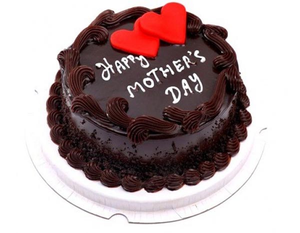 کیک شکلاتی برای روز مادر