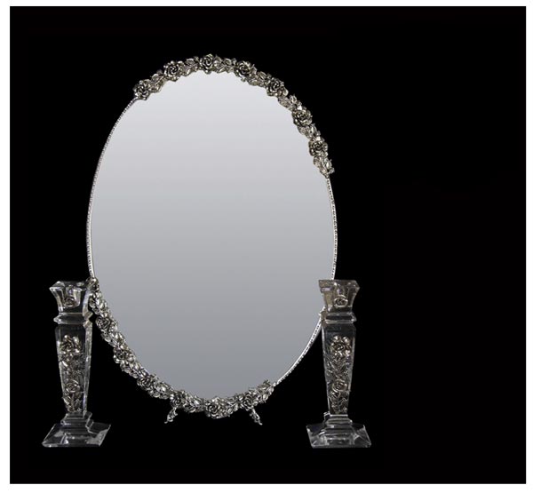 راهنمای انتخاب مدل آینه و شمعدان عروس ستاره