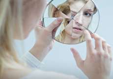 اختلالات تجزیه ای چیست و چه علت و علائمی دارد؟