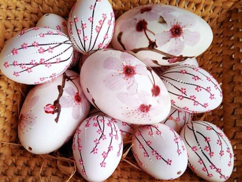 تزیین تخم مرغ هفت سین با هنر نقطه کوبی و دکوپاژ