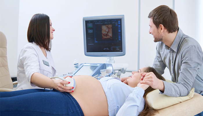 راه‌های افزایش وزن جنین در بارداری + فهرست مواد مغذی