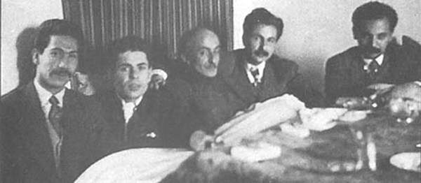 از راست به چپ: هوشنگ ابتهاج، سیاوش کسرایی، نیما یوشیج، احمد شاملو، مرتضی کیوان