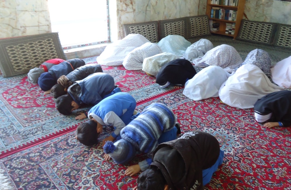 آموزش نماز برای کودکان به صورت گام به گام