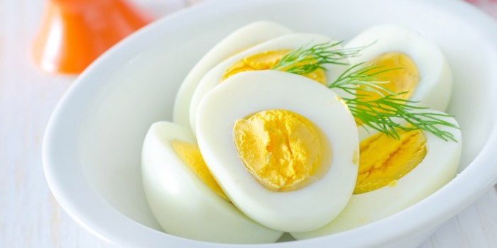 خوردن تخم مرغ برای تغذیه ماه رمضان