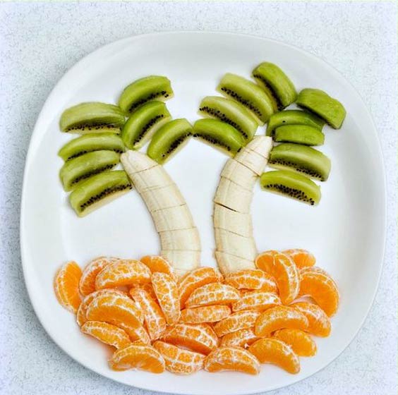 تزیین میوه موز، کیوی و نارنگی برای کودکان
