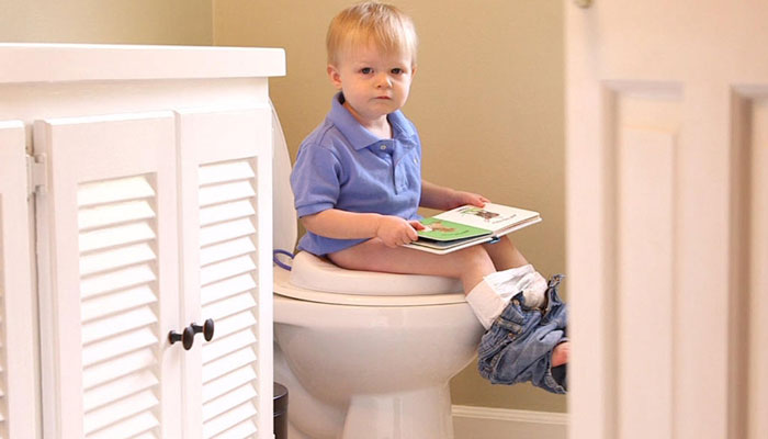 نحوه آموزش توالت رفتن کودکان