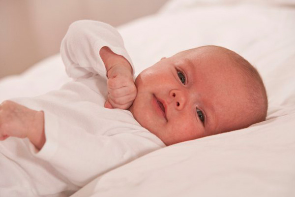نوزاد - قطره مولتی ویتامین برای نوزادان