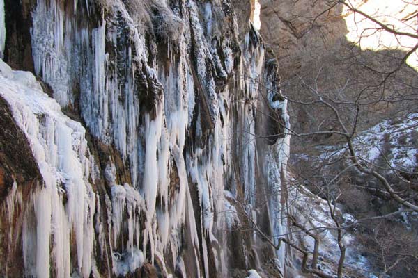 آبشار مارگون بزرگترین آبشار چشمه ای جهان