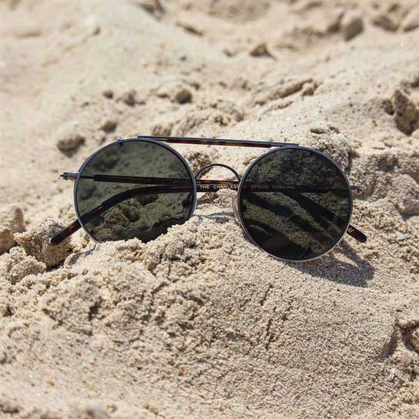 مدل‌ عینک آفتابی 2018 + معرفی8 مدل محبوب‌ عینک آفتابی مردانه تابستان 97