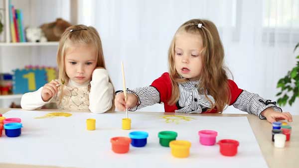 رویکرد آموزشی مناسب در آموزش نقاشی به کودکان، آموزش رسم خطوط به کودکان