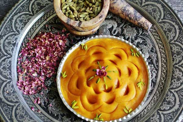 حلوای زعفرانی مجلسی با آرد برنج حلوای زعفرانی مجلسی با آرد برنج