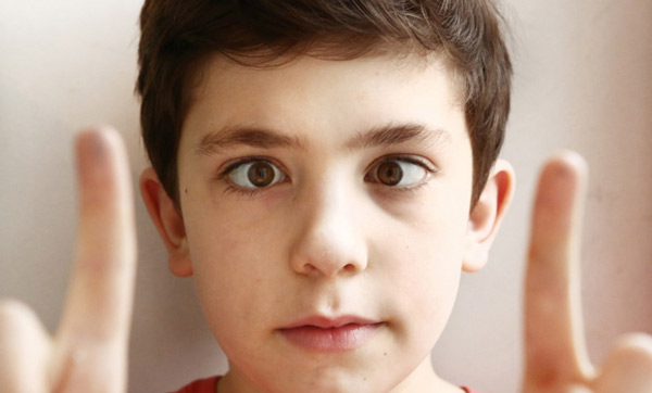 تنلی چشم در کودکان چیست و چگونه درمان می شود؟