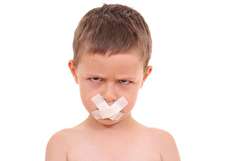 لکنت زبان چیست و چگونه برطرف میشود؟