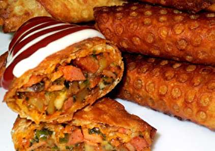 طرز تهیه سمبوسه پیتزایی (سمبوسه با مواد پیتزا)
