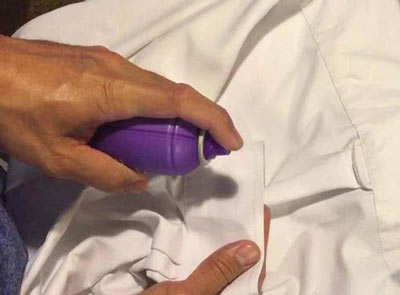 پاک کردن خودکار از روی لباس با ۴ روش ساده و سریع
