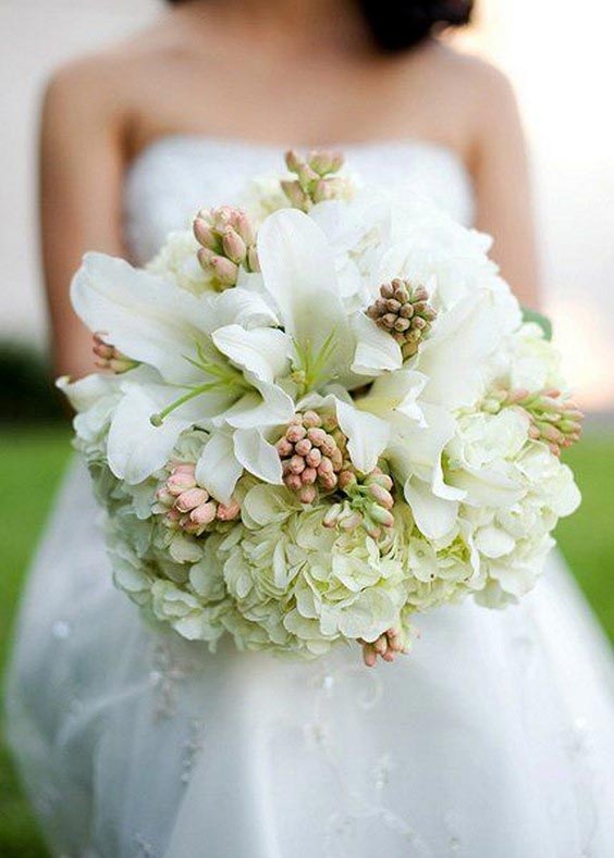 دسته گل عروس با گل مریم و هایدرنژیا