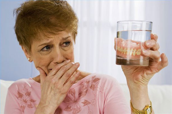 درمان التهاب لثه بعد از گذاشتن دندان مصنوعی