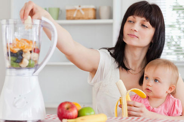رفع نفخ شیر مادر با تغییر در رژیم غذایی