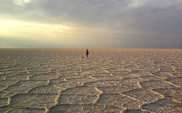 بهترین مناطق برای سفر در پاییز - کویر - دریاچه نمک 