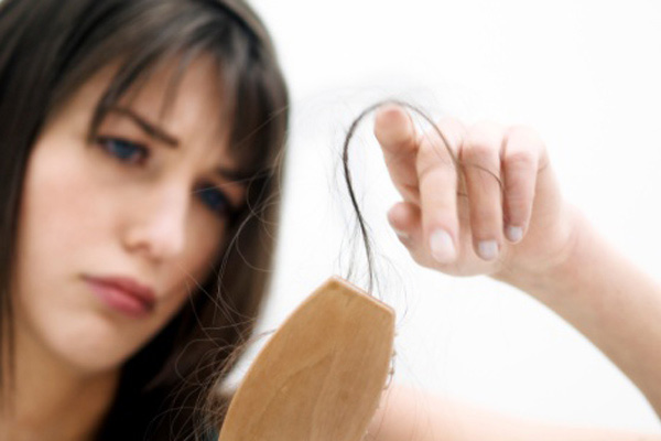 درمان ریزش مو بعد زایمان با ۴ راهکار موثر