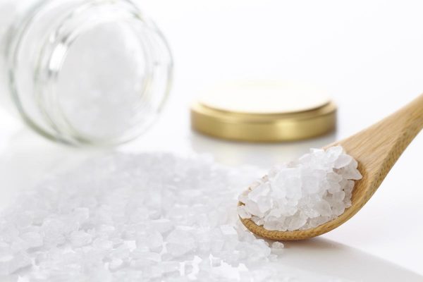 نمک خوراکی را چگونه تهیه میکنند؟ نمک خوراکی را چگونه تهیه میکنند؟