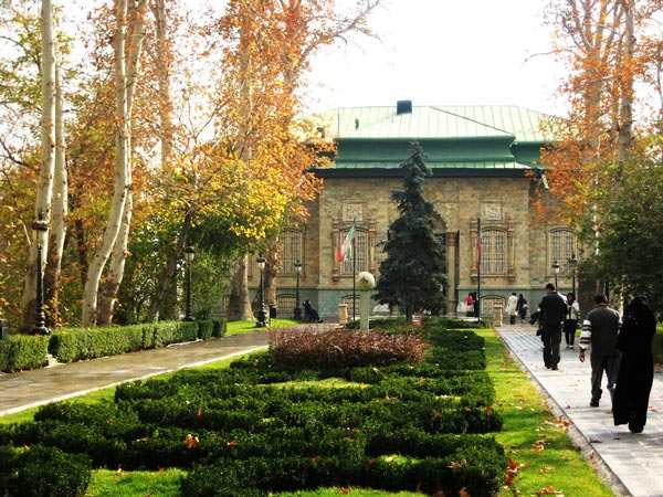 جاهای دیدنی تهران، از موزه های تاریخی تا معماری مدرن
