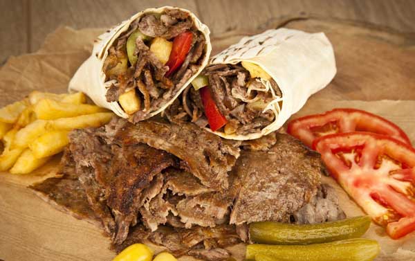 کباب ترکی نوعی غذا برای بیرون بردن