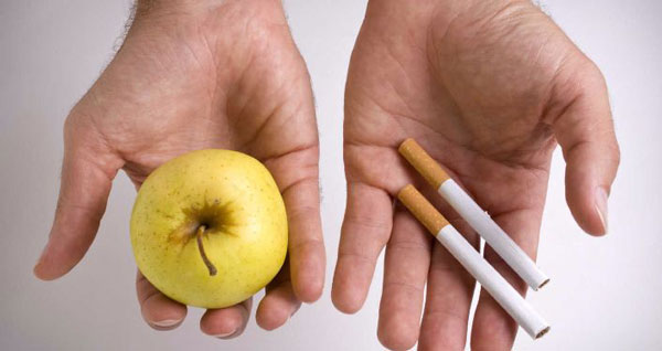 بعد از ترک سیگار چه بخوریم - سیب