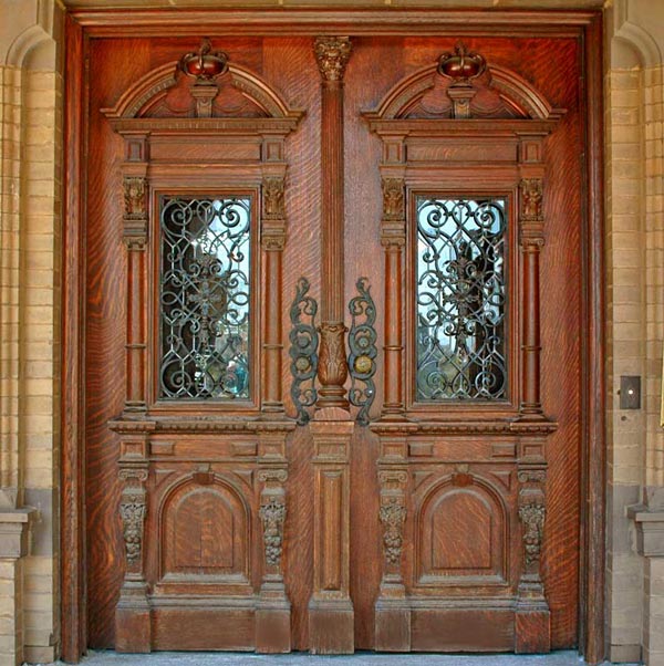 درب ورودی چوبی