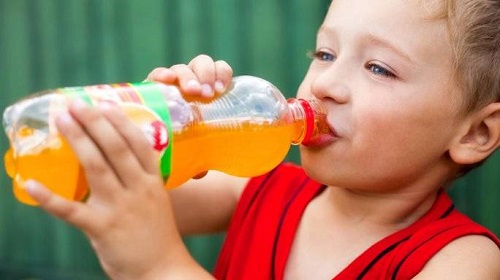 غذاهای مفید برای کودکان بیش فعال، بخور و نخورهای مهم در بیش فعالی