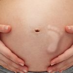 درد دور ناف در بارداری