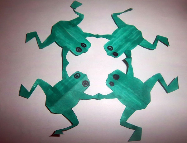 کاردستی قورباغه با کاغذ رنگی برای کودکان