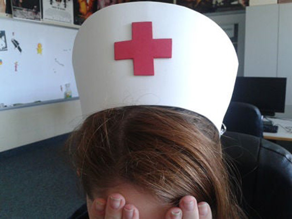 کلاه پرستاری با فوم برای کاردستی روز پرستار